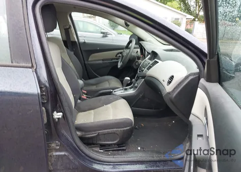 2014 Chevrolet Cruze Ls Auto z USA, uszkodzony, nr VIN 1G1PA5SH8E7200322